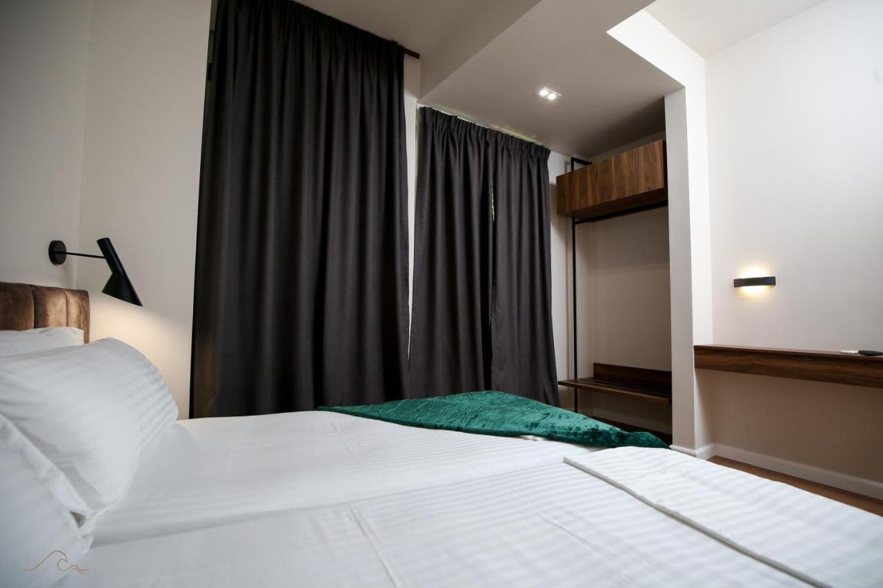 Hotel Libertas Вльора Екстер'єр фото