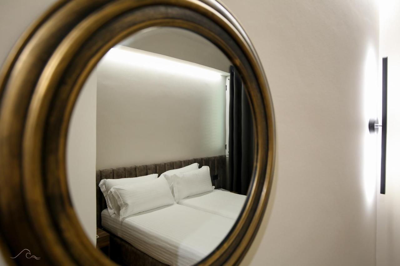 Hotel Libertas Вльора Екстер'єр фото