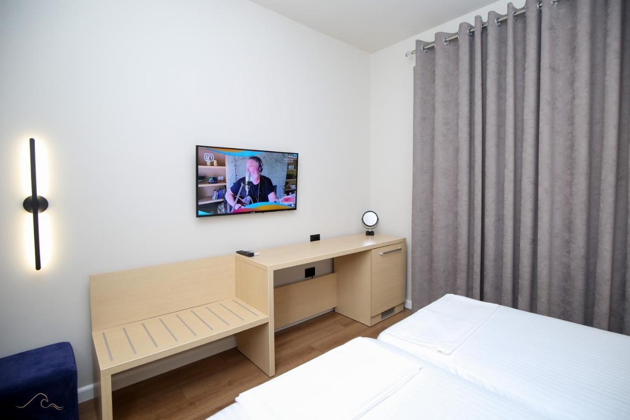 Hotel Libertas Вльора Екстер'єр фото