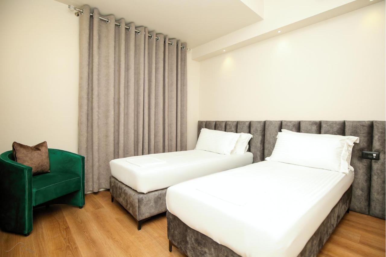 Hotel Libertas Вльора Екстер'єр фото