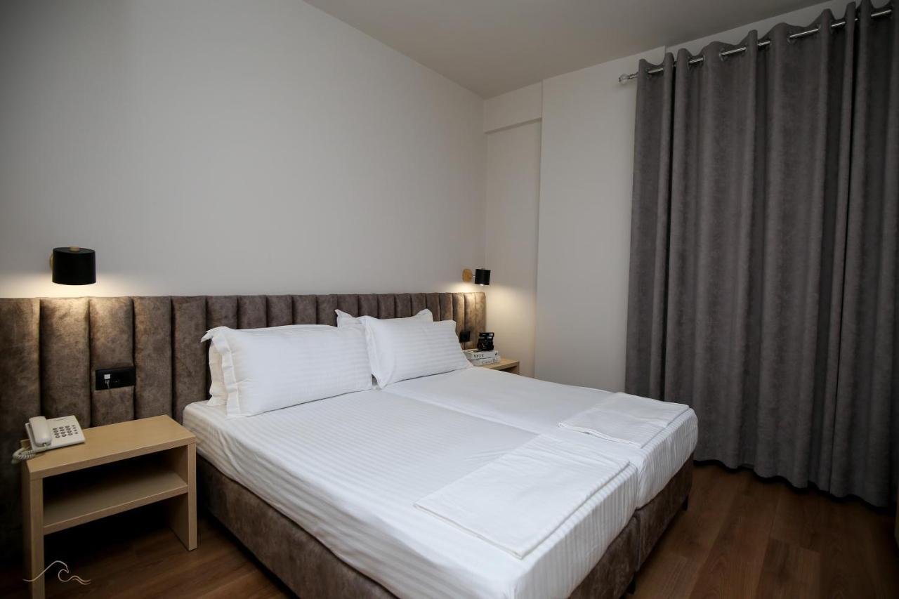 Hotel Libertas Вльора Екстер'єр фото
