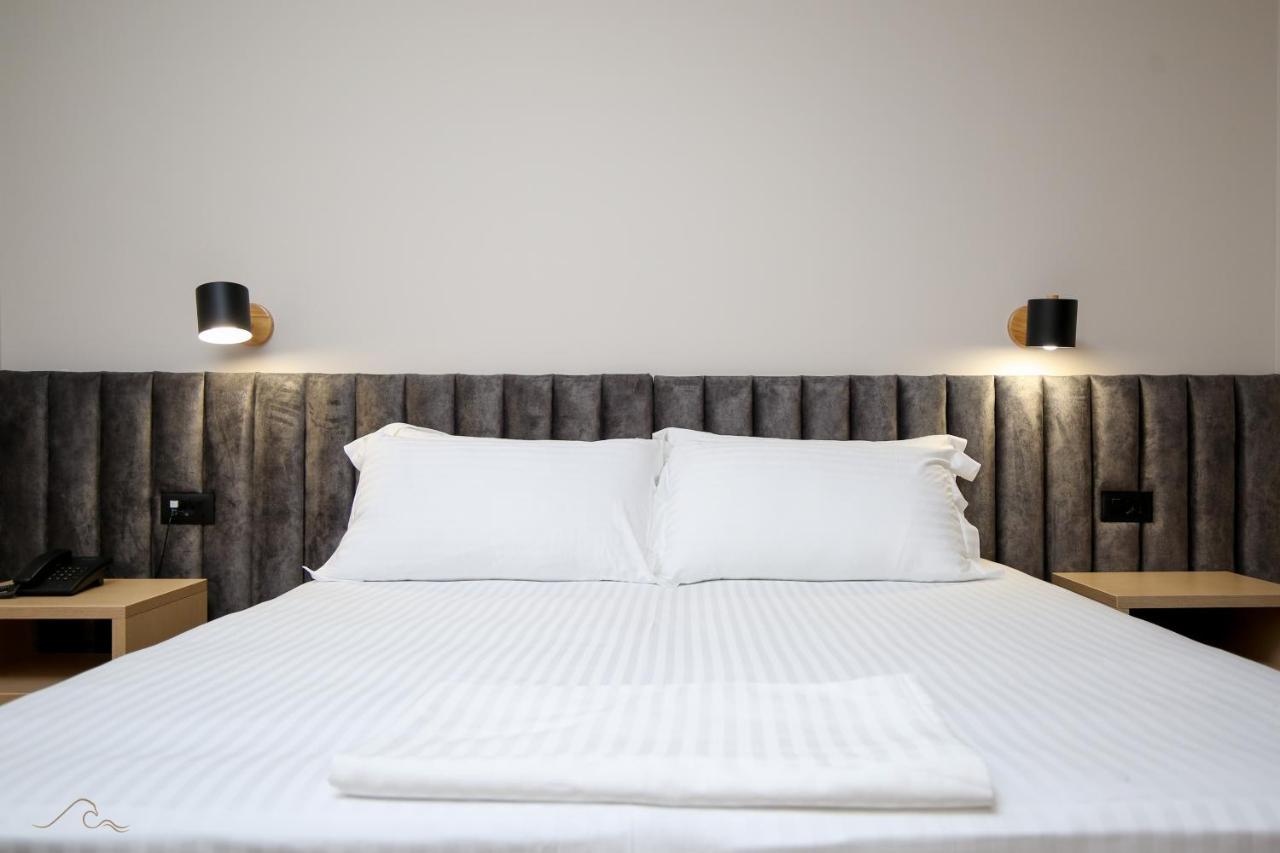 Hotel Libertas Вльора Екстер'єр фото