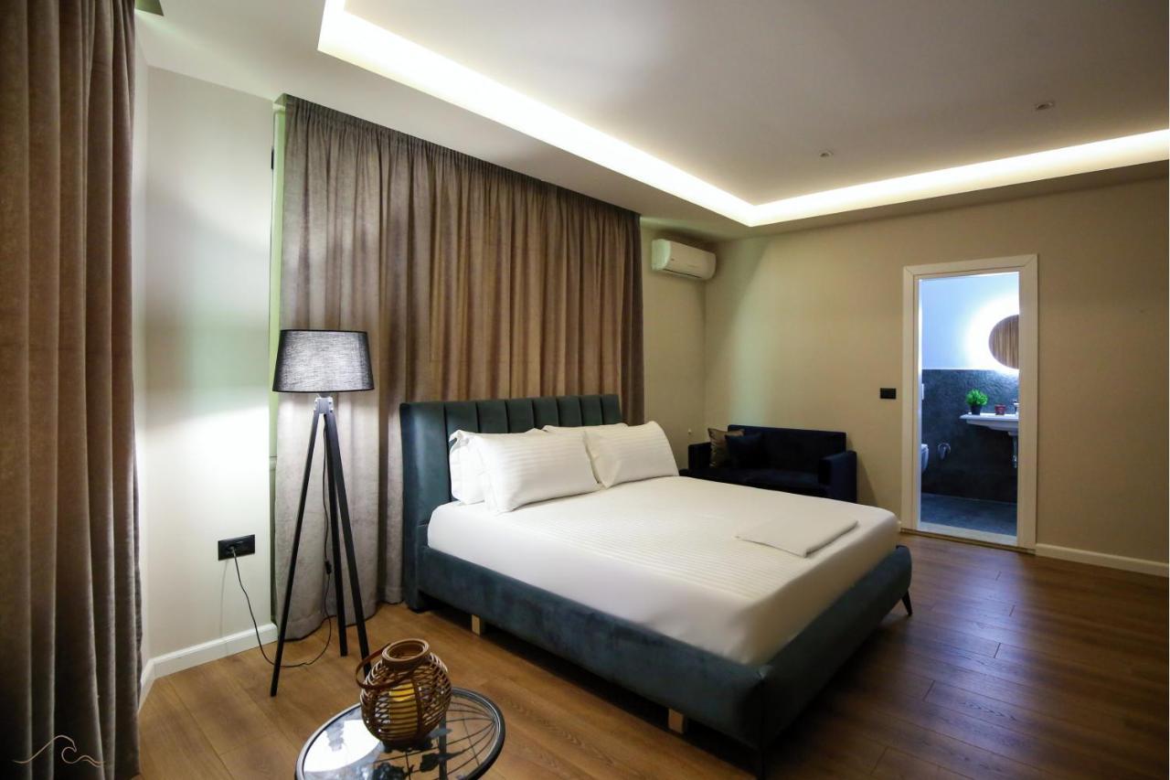 Hotel Libertas Вльора Екстер'єр фото