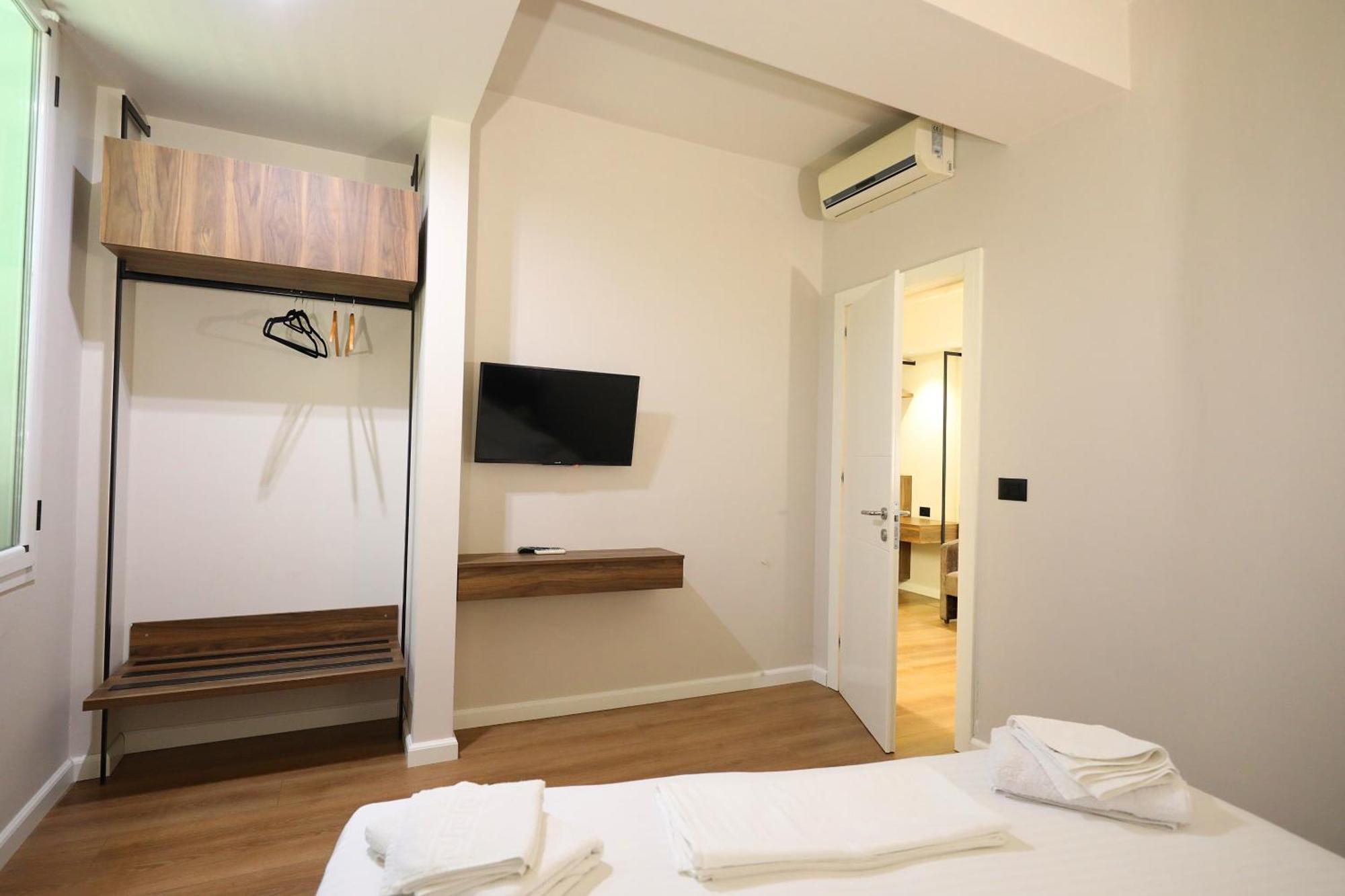 Hotel Libertas Вльора Екстер'єр фото