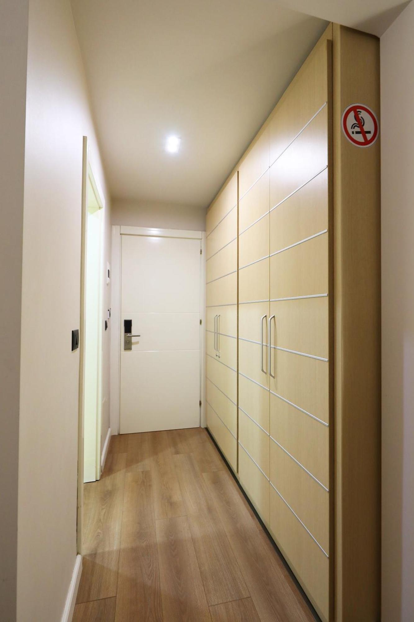 Hotel Libertas Вльора Екстер'єр фото