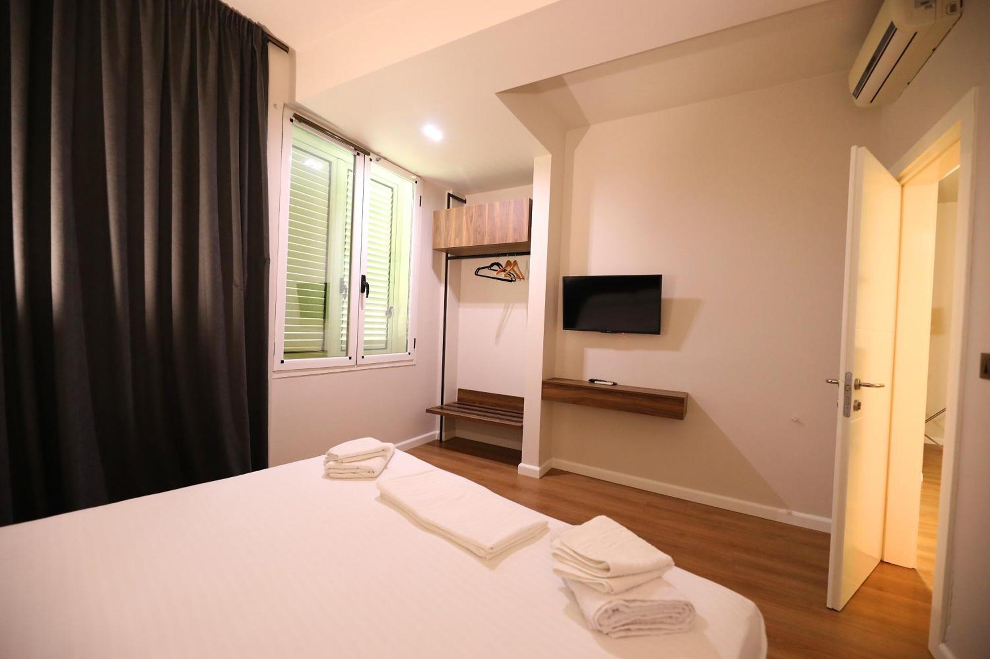 Hotel Libertas Вльора Екстер'єр фото